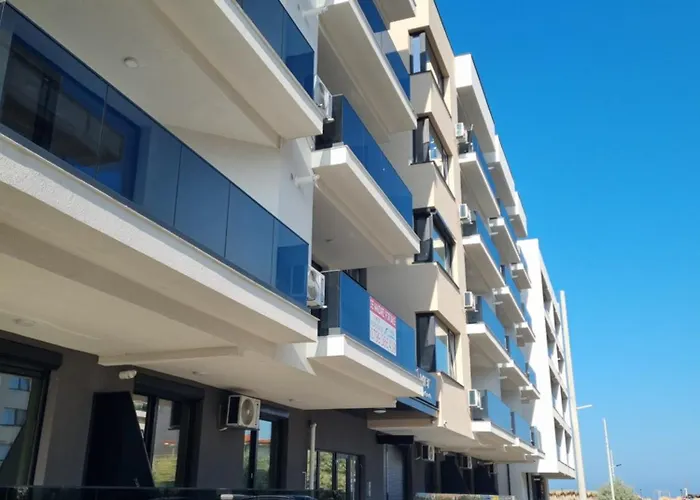 Sunrise Breeze Apartment