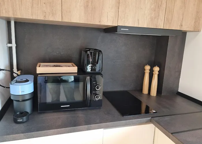 Sunrise Breeze Apartment *